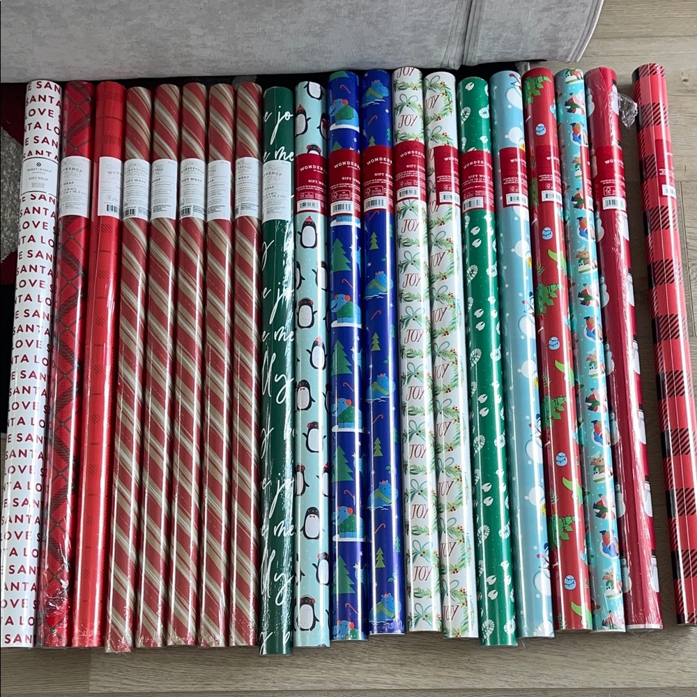 ❤️NEW!!!❤️Wondershop Holiday Gift Wrap Collection Mix and Match. 3 rolls for $20